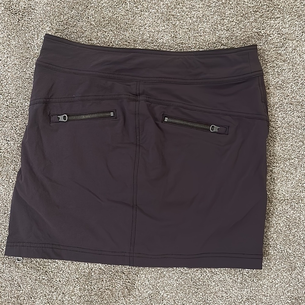 Athleta skort. Great condition! - Picture 3 of 3